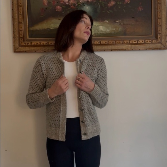 Vintage LL BEAN grey Knit Cardigan Sweater - Picture 5 of 10